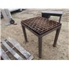 Image 4 : Steel Table 27'' x 23'' x 28'' 