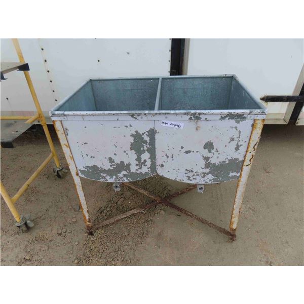 Double Wash Tub 31'' x 33'' x 20'' 