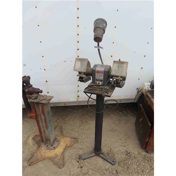 Craftsman 1/2HP Bench Grinder on Stand with Light 