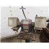 Image 2 : Craftsman 1/2HP Bench Grinder on Stand with Light 