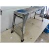 Image 4 : Mastercraft Work Platform Aluminum with Folding Legs 21'' 