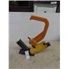 Image 1 : Bostitch Floor Air Nailer 
