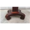 Image 2 : Empire Design Wood Game Table with Wheels - Largest 33'' x 33'' x