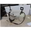 Image 1 : 2 Yard Bottle Sprayers Echo/Round Up