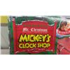 Image 2 : New Old Stock 1990s Mickey Mouse Christmas Clock Shop