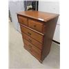 Image 2 : Maple Dresser 5 Drawer 45'' x 30'' x 17'' 