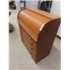Image 2 : Roll Top Desk 40'' x 35'' x 17 1/2'' 