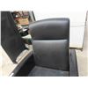 Image 2 : Hospital Rolling Leather/Leather Style Recliner 