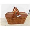 Image 2 : Hawkeye Basket Refrigerator (Picnic Basket) Iowa 11 1/2'' x