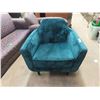 Image 1 : Living Room Arm Chair 