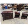 Image 1 : Dresser 31'' x 40'' x 20'' , 2 Night Stands 25'' x 22'' x 15'' 