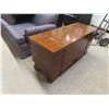 Image 2 : Lane Cedar Chest 24'' x 46'' x 17'' 