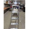 Image 3 : Aluminum 5ft Step Ladder 
