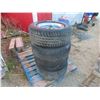 Image 1 : (4) Pontiac Mags with Very Used 235/60R14 Tires 
