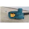 Image 8 : Cordless 20V Impact Wrench with 2 Batteries, Charger (Works) , Makita