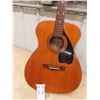 Image 2 : Acoustic Guitar 