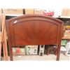 Image 2 : Headboard/Footboard Complete with Rails and Night Stand 26'' x 24'' x