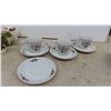 Image 8 : Christmas Dishes, Dinner , Side Plates, Pepper, Glassware & More 