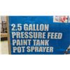 Image 8 : 2.5 Gallon Pressure Feed Paint Sprayer New in Box 