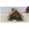 Image 1 : Wood Cottage Bird Feeder