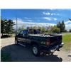 Image 6 : 2006 GMC 3/4 ton 4x4, 261,708 km (Sharp), 4x4, ext. cab, V8 Auto, 5th Wheel, headache rack, tool box