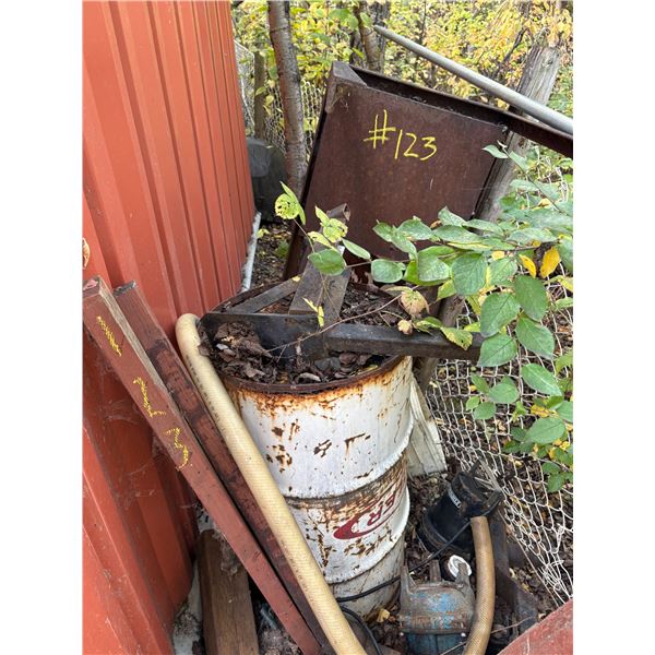 Various steel pieces & light pipe.