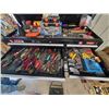 Image 5 : 17 drawer rolling tool cabinet. C/w all the tools.