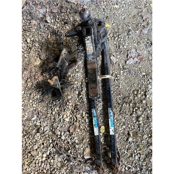 Equalizer trailer hitch set