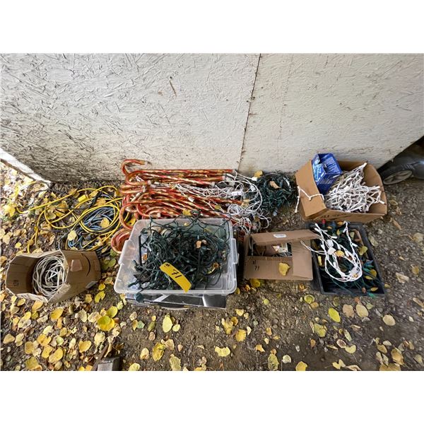 Qty of Christmas lights