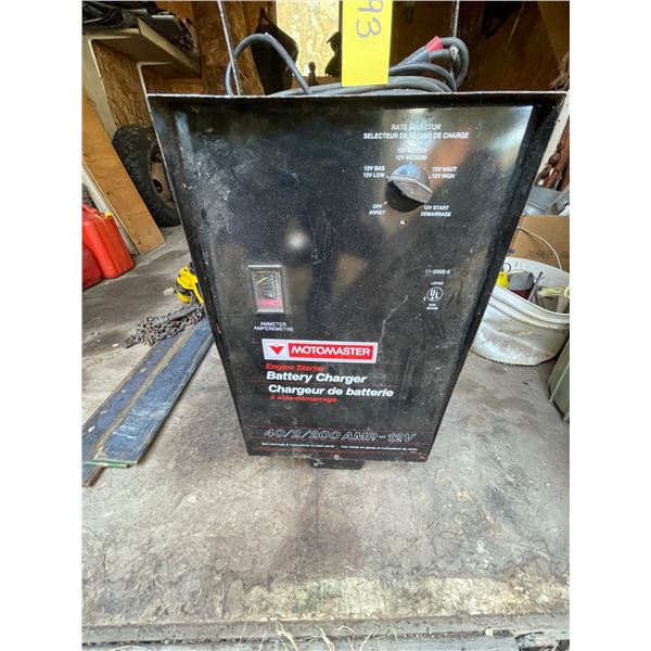 Motomaster battery charger