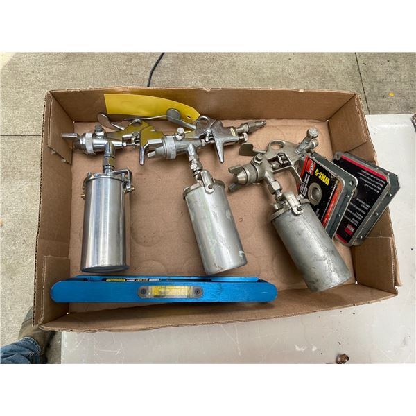 3 Paint guns, level, 2 Mg squares