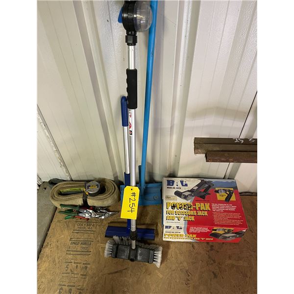 Power pack si8 car jack, 3 wash brooms, straps, tin snips