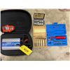 Image 1 : Power inverter, bit set, sight line, router bits