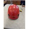 Image 2 : 2 STOP SLOW SIGNS WITH CAMP AXE AND HELMET