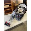 Image 1 : GRACO CARSEAT 2018 WITH BASE AND FOLDING STROLLER