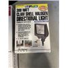 Image 2 : DIMPLEX ELECTRIC BASEBOARD HEATER, 22 INCH AND CLAMSHELL HALOGEN LIGHT