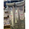 Image 2 : SMART MOVES HEIGHT ADJUSTABLE CRUTCHES, 5 PCS