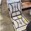 Image 2 : 6FT FOLDING MARKET TABLE