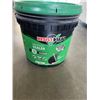 Image 2 : 3 GAL. BUCKET OF RESIST SEAL DRIVEWAY SEALER