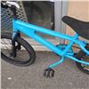 Image 2 : BLUE BMX BIKE