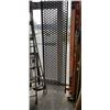Image 1 : 13' APPROX. METAL RAMP