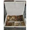 Image 1 : ASSORTED COSTUME JEWELRY