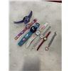 Image 1 : 6 HELLO KITTY WATCHES AND BRACELET