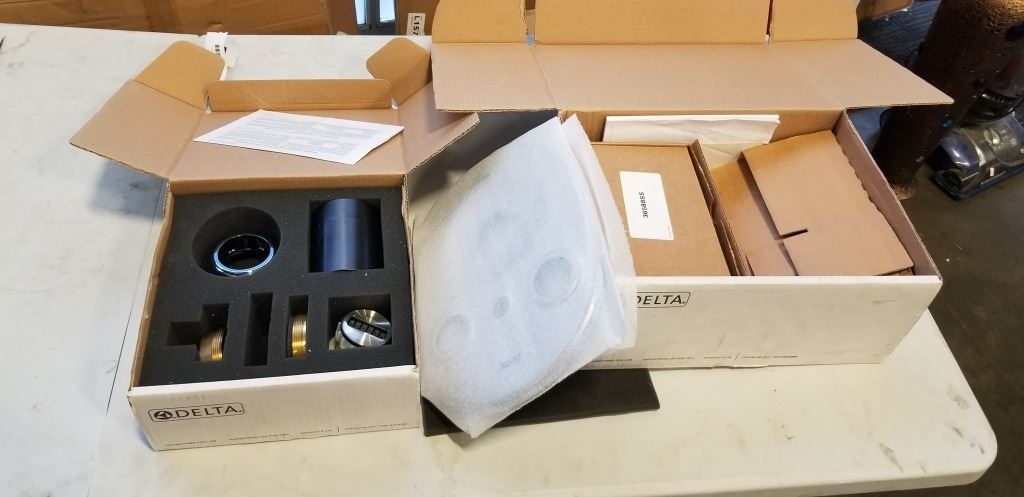 Delta Jette Module DELTA MONITOR 18 JETTED SHOWER TRIM WITH CARTRIDGE AND BODY SPRAY