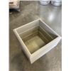 Image 2 : FIVE PLASTIC PLANTERS