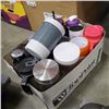 Image 1 : BOX OF THERMOS AND TRAVEL MUGS