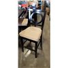 Image 2 : MODERN PIER ONE IMPORTS PUB HEIGHT DINING TABLE SET WITH 4 CHAIRS