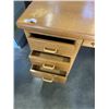 Image 3 : INTERIOR HARDWOOD DESK