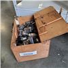 Image 1 : WOOD CONTAINER OF VINTAGE RADIO TUBES