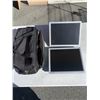 Image 2 : 2 SAMSUNG MONITORS WITH BOX OF BLANK CDS AND SLEEVES